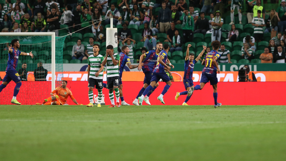 A crónica do Sporting-Chaves, 0-2: Leão sem chaves... de cabeça perdida