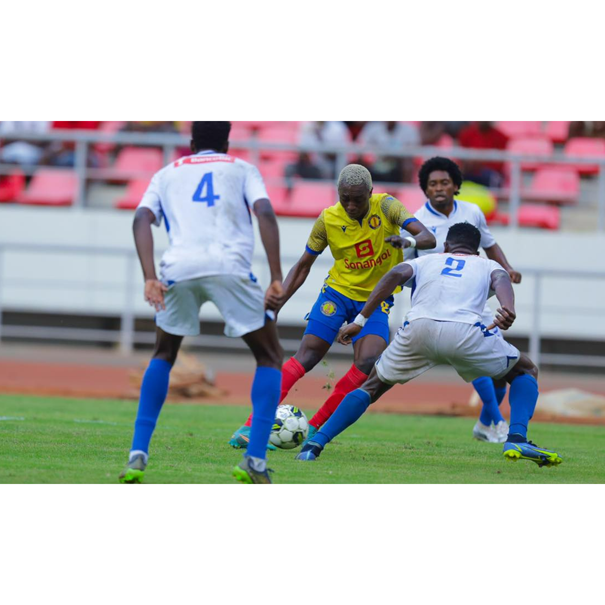 1.º de Agosto vence ASA e conquista 11.ª título de campeão angolano de  futebol - Angola24Horas - Portal de Noticias Online