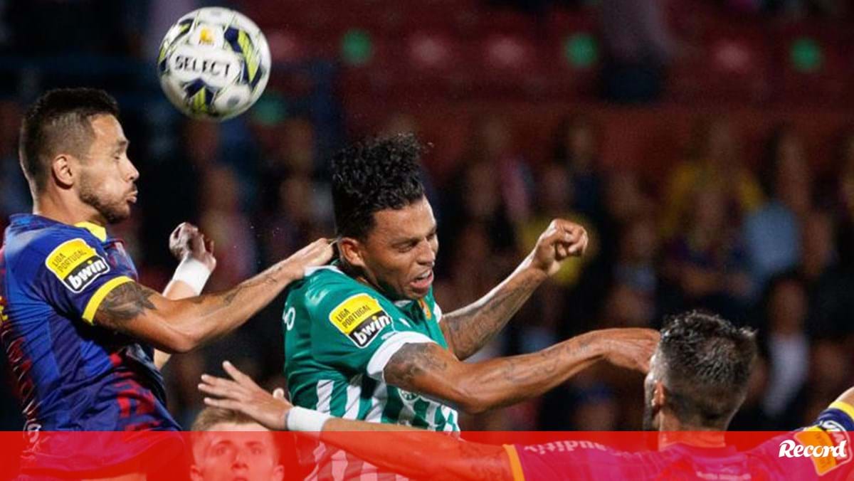 Chaves-FC Porto, 1-3: 'jogo cão' só no fim conheceu o dono - Liga Betclic -  Jornal Record