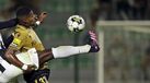 Anderson Carvalho no jogo com o Portimonense