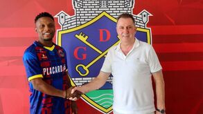 Oficial: Issah Abass é reforço do Chaves