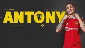 Manchester United oficializa contratação de Antony até 2027