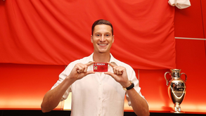 Draxler dá-se a conhecer aos adeptos do Benfica: «Prefiro jogar na esquerda ou a 10»