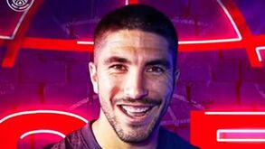 PSG contrata Carlos Soler ao Valencia