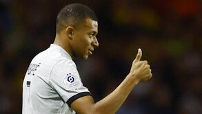 Mbappé e o telefonema de Macron: «Nunca imaginei falar com o presidente sobre o meu futuro»