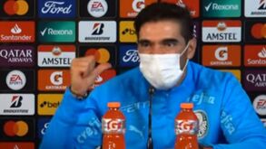 Analogia 'sangrenta' de Abel Ferreira após derrota na Libertadores: «Cicatrizes nas costas são as que doem mais»