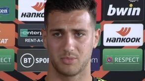 Diogo Dalot elogia Man. United: «Esta época temos bons jogadores em todas as posições»