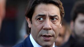 Rui Costa justifica prejuízo de 35 milhões: «Optámos por reformular o futebol profissional do Benfica»