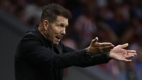 Diego Simeone: «Vaia a tirar João Félix? Não espanta»