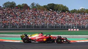 Leclerc garante pole position no GP de Itália