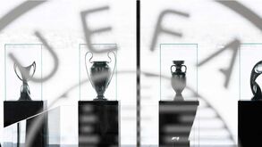 UEFA adia Rangers-Nápoles por causa dos preparativos do funeral da rainha Isabel II