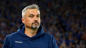 Bochum dispensa treinador após seis derrotas seguidas