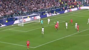 O golo de Neres que completou a reviravolta do Benfica frente à Juventus: Enzo também brilhou