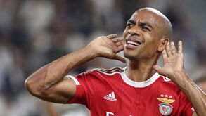 Nova vida de João Mário: Os números e a influência do médio com Schmidt