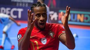 Portugal-Paraguai, 2-1