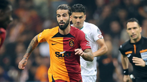 Sérgio Oliveira estreia-se a marcar pelo Galatasaray com golo aos 59 segundos: veja o vídeo