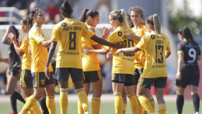 Cloé embala águia para novo triunfo