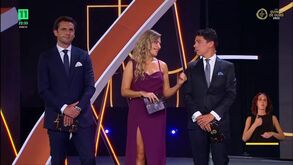 Bruno Lage emociona-se ao falar dos filhos: «Já é um grande benfiquista, como a mãe e o pai»