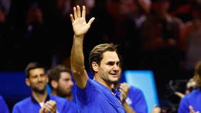 O adeus de uma lenda do desporto: as melhores imagens do último jogo de Roger Federer