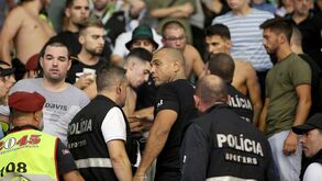 Semana e meia após ser detido, Mustafá assistiu ao Sporting-Benfica em futsal