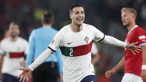 Dalot cada vez melhor no clube e na Seleção