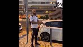 Jogador de andebol do Sporting com carro bloqueado: «Meu amigo, em Portugal tens de pagar»