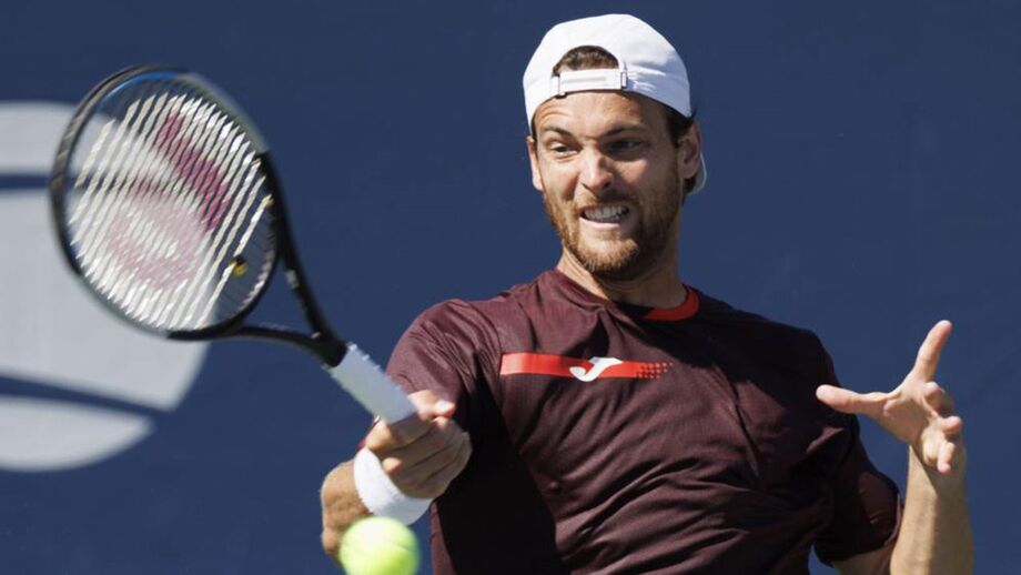 João Sousa avança para os 'oitavos' de pares no US Open
