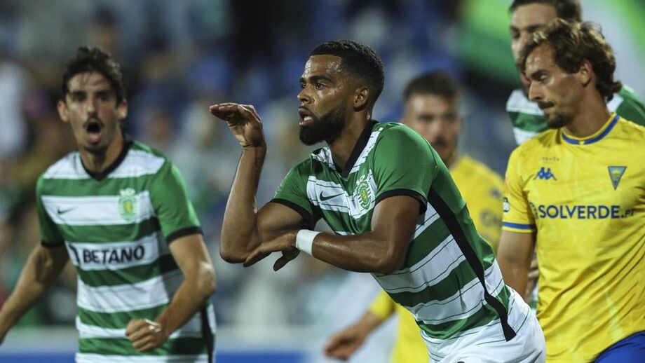 St. Juste marcou pontos na estreia como titular