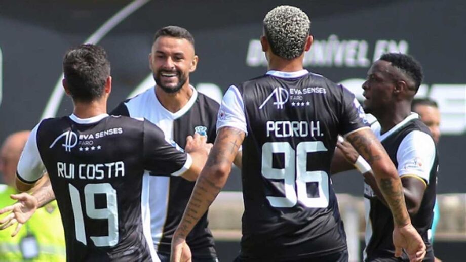 Farense-Vilafranquense, 2-1: Regresso às vitórias caseiras com reviravolta no marcador