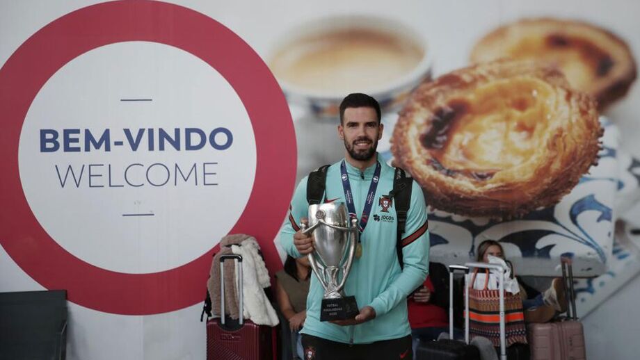 Edu Sousa: «Só eu sei o que passei em casa a ver o Mundial e o Euro»