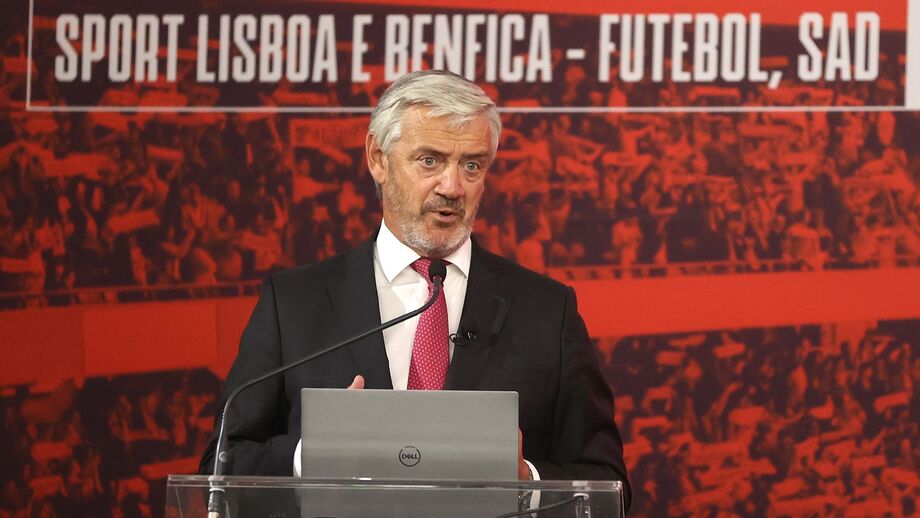 Domingos Soares de Oliveira cada vez mais isolado na Luz