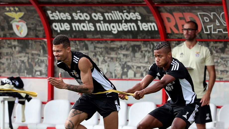 João Victor corre para ser opção no Benfica