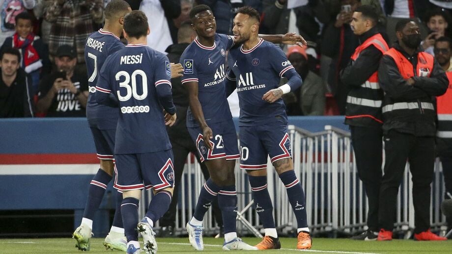 Neymar, Nuno Mendes