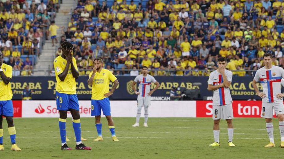 Jogo do Barça esteve meia-hora interrompido 