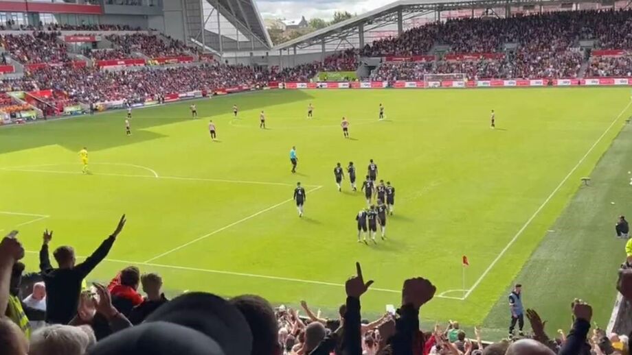 Português esteve em destaque na partida com o Brentford