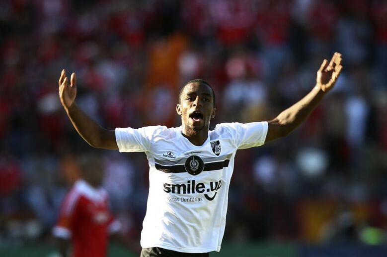 Defesa: Ricardo Pereira