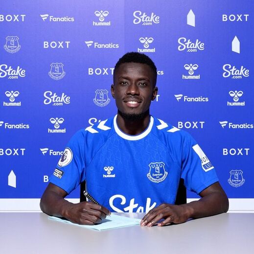 Diallo oficializado no Leipzig
