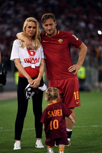 Totti e a ex-mulher no tempo em que ainda jogava na Roma