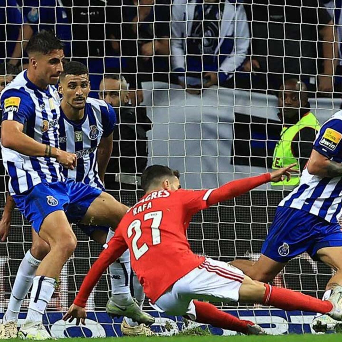 Agarra-me se puderes: antevisão ao Benfica-FC Porto, com os onzes prováveis  - Liga Betclic - Jornal Record