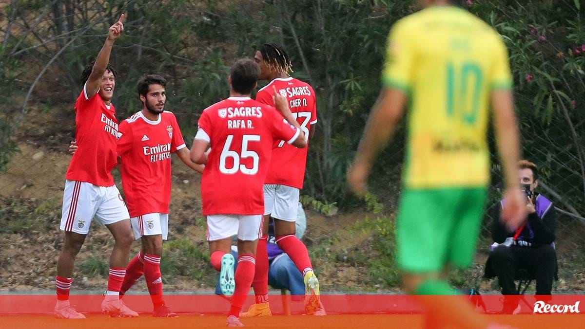 Benfica B-Mafra, 5-1: Goleada No Seixal Com Bis De Cher Ndour E Diego ...