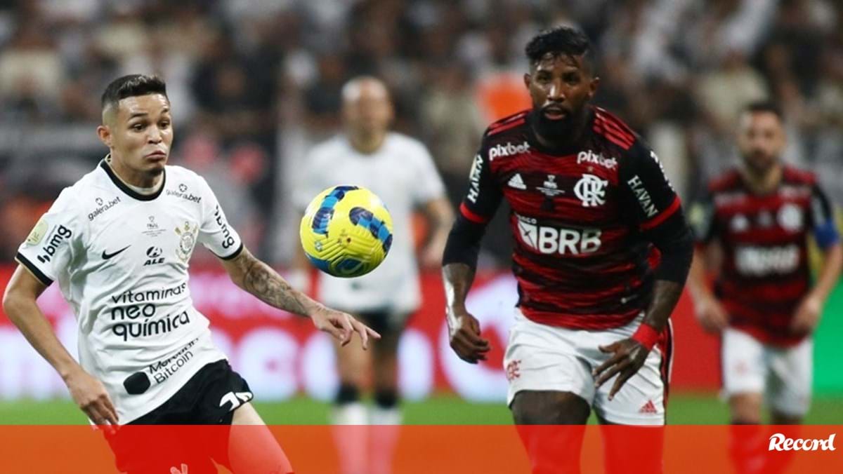 Tudo a postos: Flamengo e Corinthians decidem Taça do Brasil - Brasil -  Jornal Record