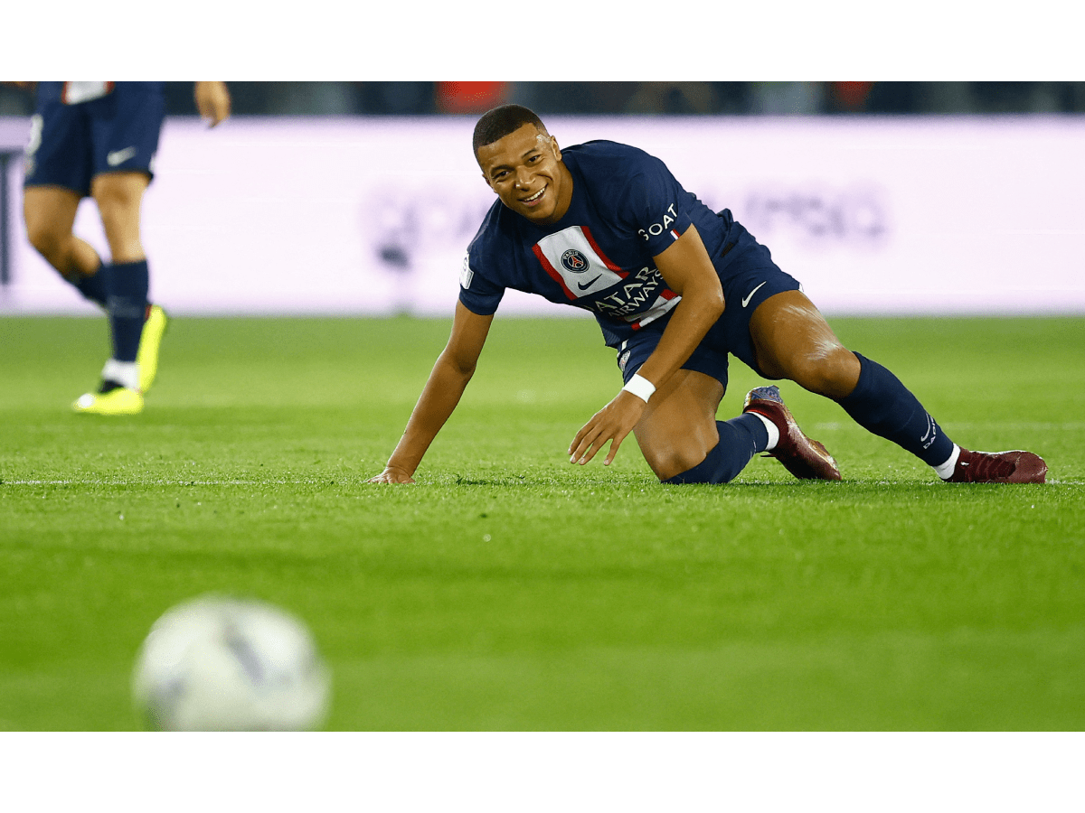 Futebol: PSG empatou desta vez com Kylian Mbappé