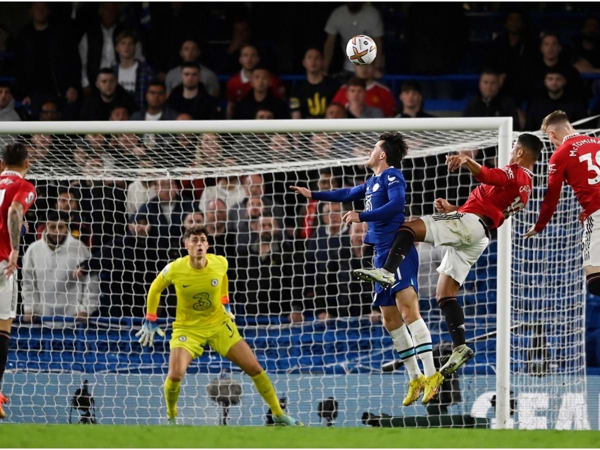 Cristiano Ronaldo salva, e United busca empate com Chelsea no