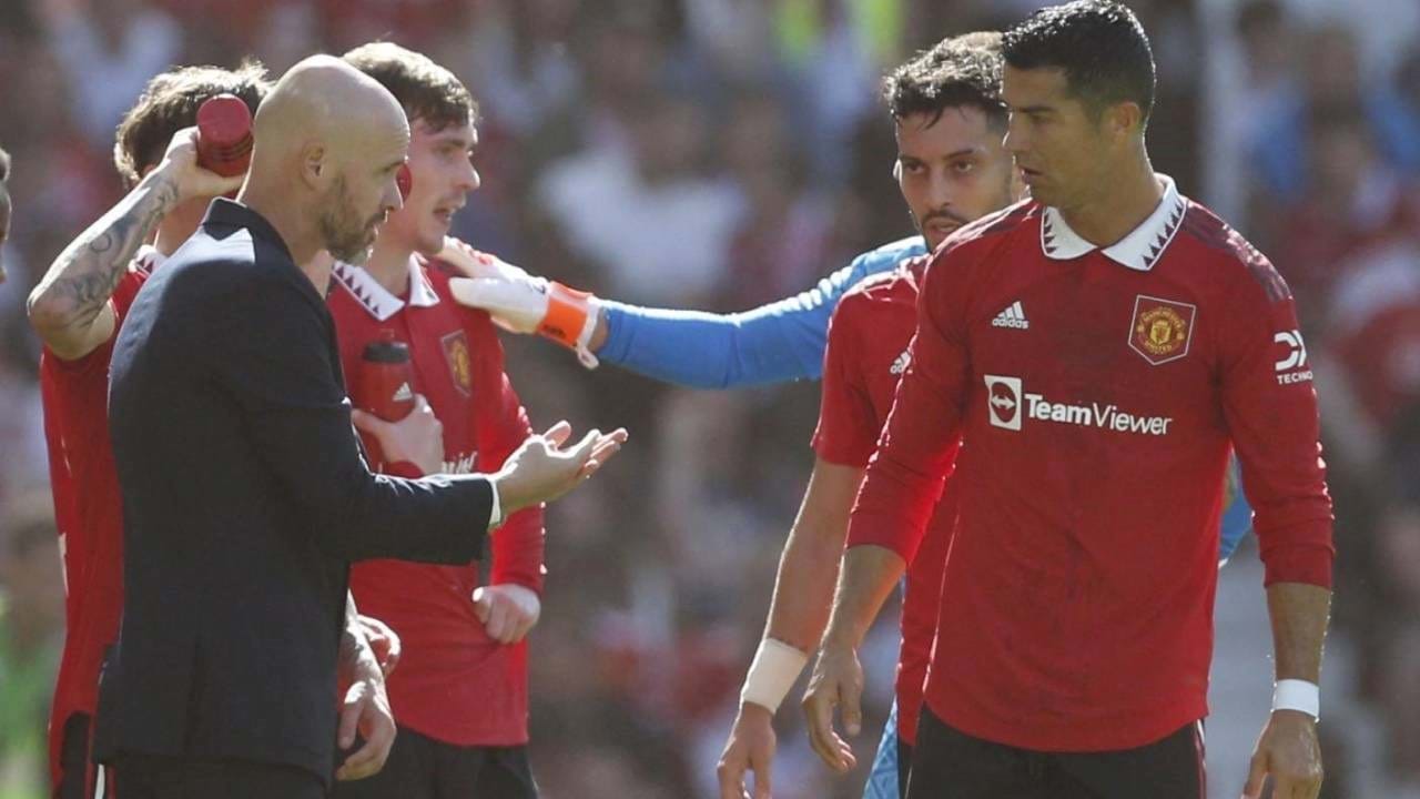 É futebol kamikaze»: Rio Ferdinand e o adeus do Manchester United às provas  europeias - Man. United - Jornal Record