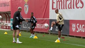Mais um central para Schmidt? Luisão treinou como nos velhos tempos de Benfica