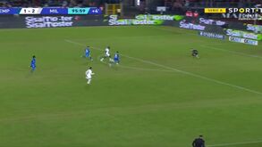 Arrancada supersónica e chapelada cheia de classe: Rafael Leão continua em grande pelo AC Milan