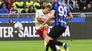 Do alegado esconderijo no carro da roupa ao jogo visto no autocarro: como Mourinho cumpriu suspensões