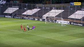 Oscar Cardozo continua decisivo até aos 39 anos: avançado marcou golo da vitória do Libertad no campeonato