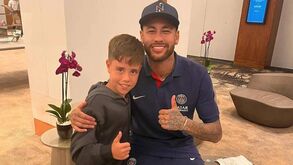 Ricardo Quaresma leva filho a conhecer Neymar