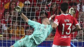 As notas dos jogadores do Benfica diante do Paris SG: Ody barra estrelas